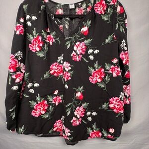 Old Navy Women’s Size XL Black and Pink Floral Blouse